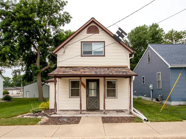 125 Tower Ave, Silver Lake, MN 55381