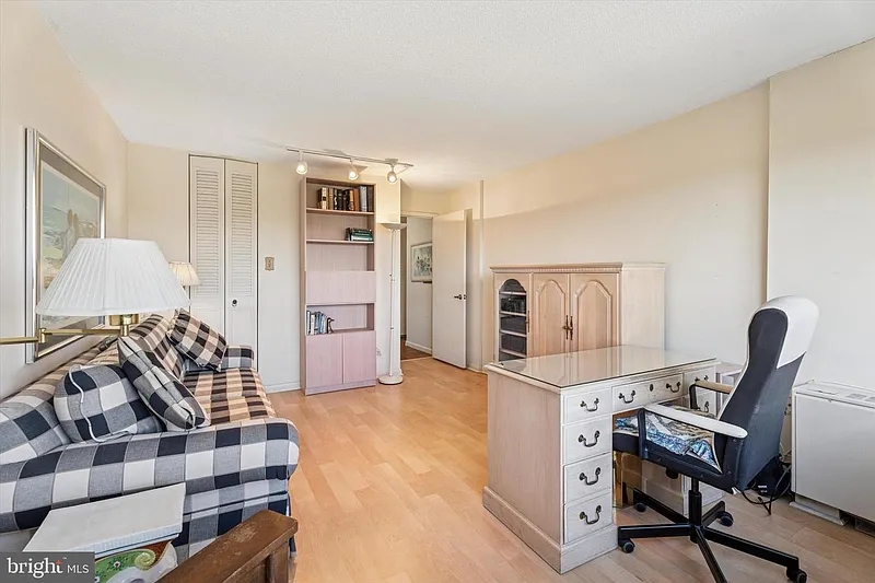 Thumbnail 15