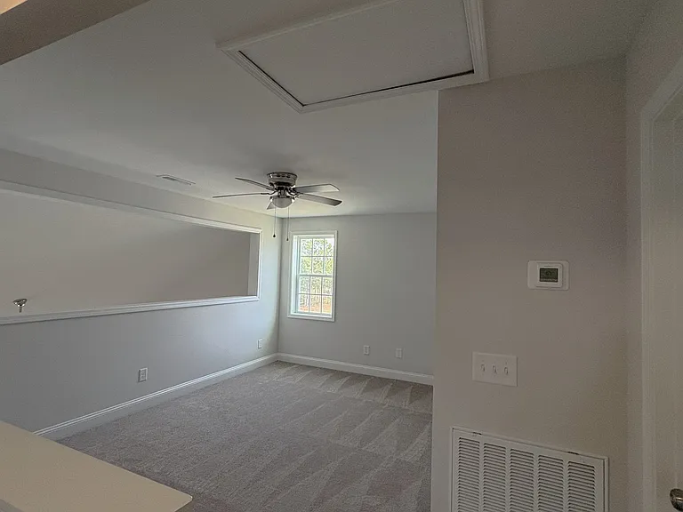 551 Stadium Dr — Photo 15