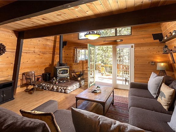 2nd image of 518 Sugarloaf Blvd