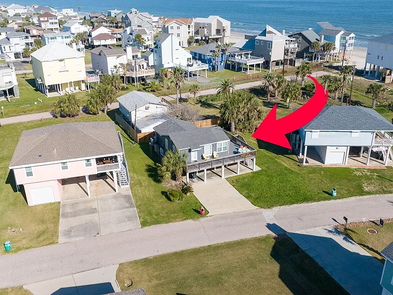 4211 Surf Dr — Photo 6