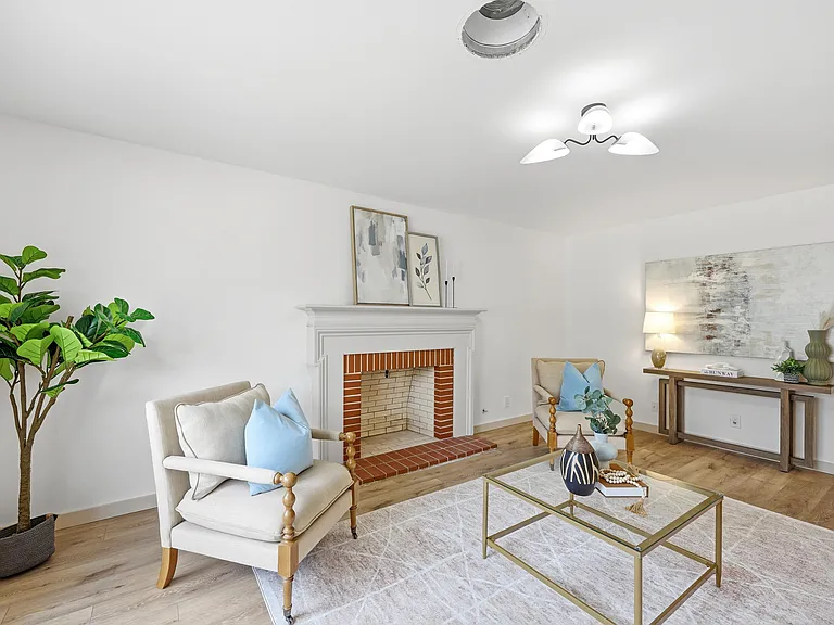 426 Zephyr Dr — Photo 18