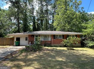 633 Brookwood Dr, Forest Park, GA 30297