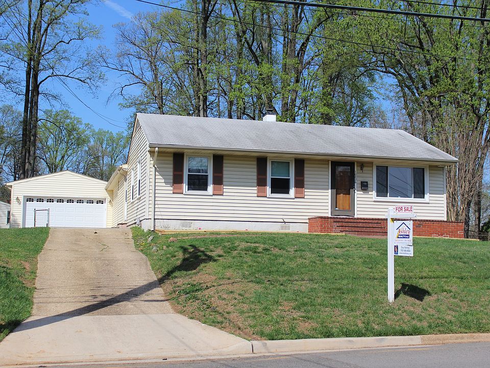 1st image of 10826 Woodhaven Dr