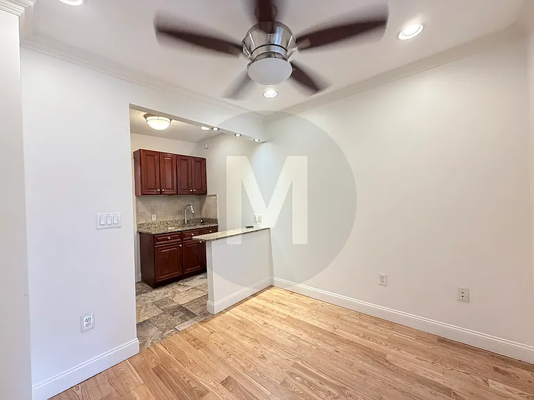 1142 1st Ave #6 — Photo 6