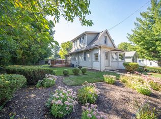 71 Lovell St, Elgin, IL 60120