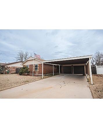 5th image of 1307 Creek Dr