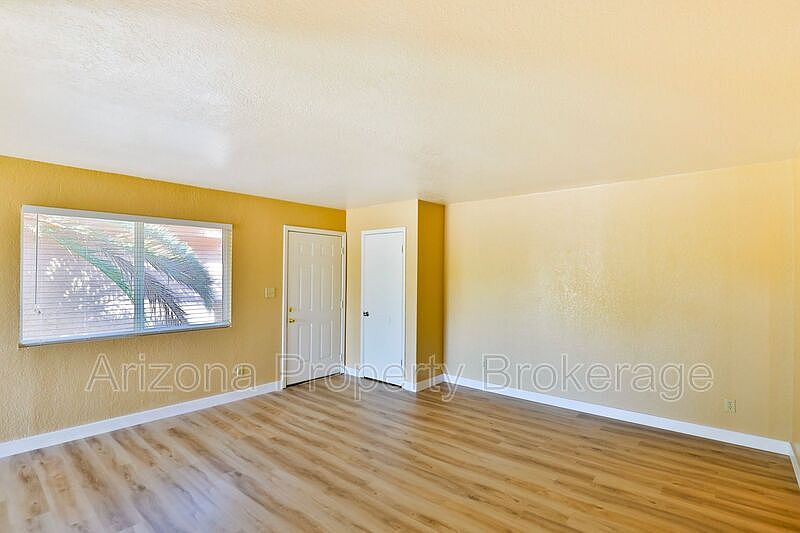 1st image of 601 W Rio Salado Pkwy APT 202