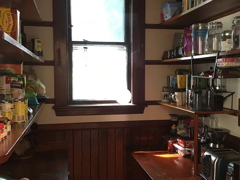 7 Burr St #1 — Photo 31