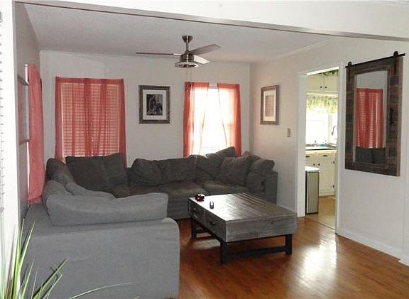4th image of 165 Perry Taylor Rd