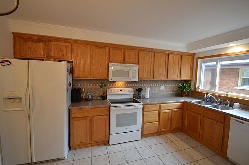4th image of 20275 Lennon St