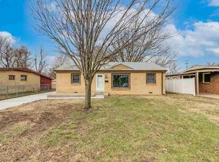 1151 N Lakeview Dr, Derby, KS 67037
