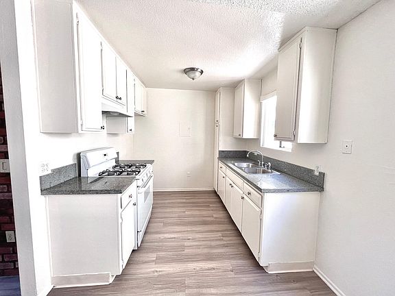 3rd image of 8720 Burnet Ave #17