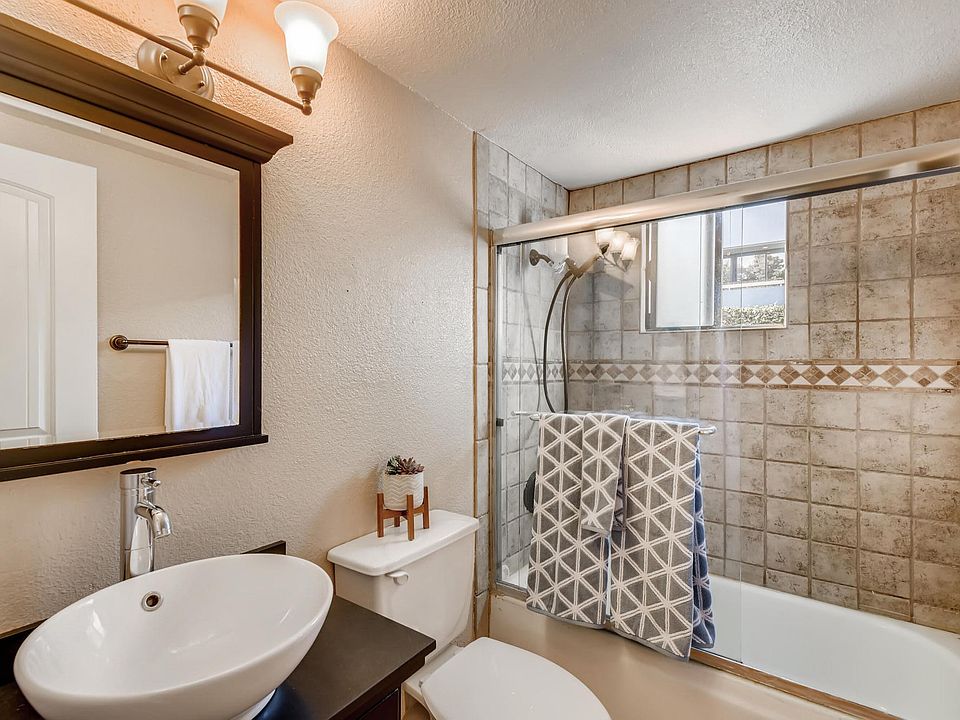1st image of 4224 N 12th St Unit 103