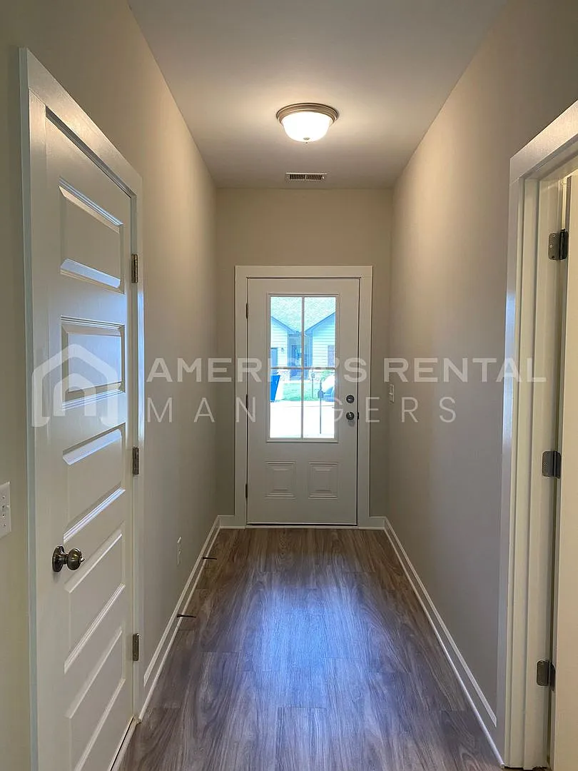 Home for Rent in Clanton, AL View with 48 Hours Notice! — Photo 2