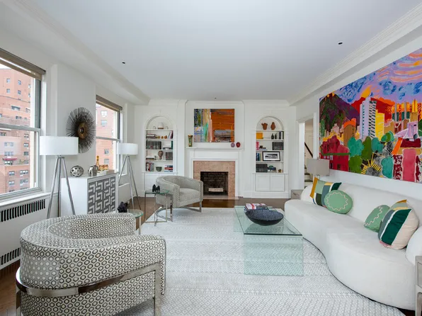 155 East 72nd Street image 1 of 14