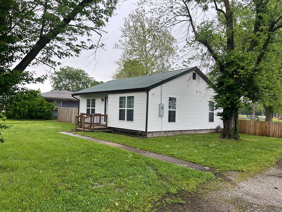 2nd image of 6963 SE 70th St