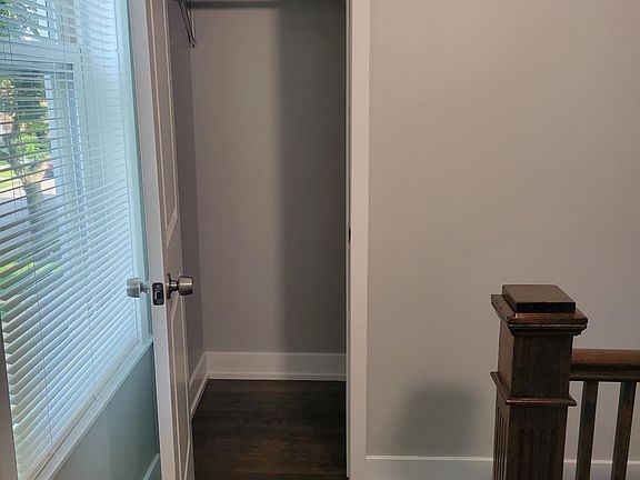 5th image of 3434 N Avers Ave #2