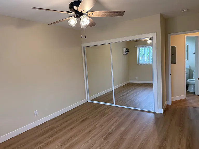 2601 N Glenoaks Blvd #E — Photo 24
