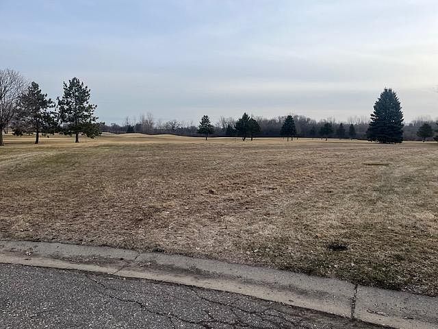 2nd image of 625 Beech Cir