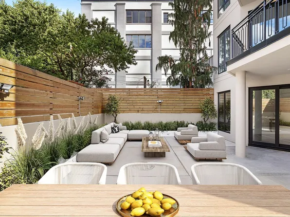 247 18th St APT 1, Brooklyn, NY 11215