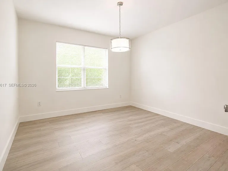734 NE 90th St #301 — Photo 7