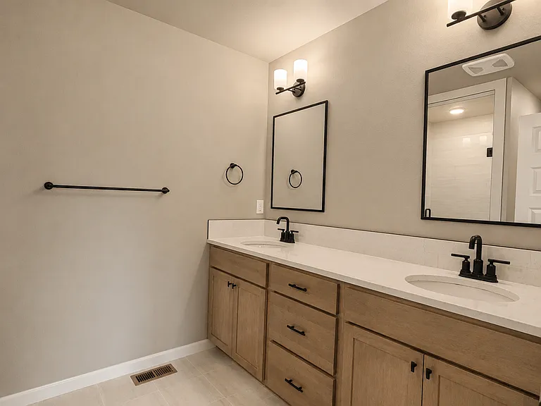 13121 NE 71st Pl — Photo 22