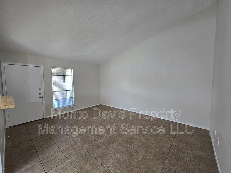 6206 Buffalo Pass #A — Photo 10