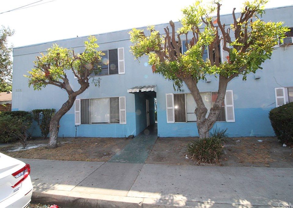 1st image of 1911 N Santa Fe Ave APT 1