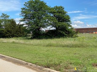 902 Praire View Rd, Ardmore, OK 73401