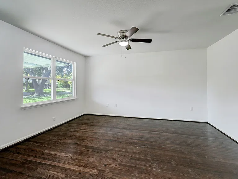 2534 Roy Cir — Photo 6