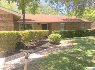 1648 Eastwood Dr, Seguin, TX 78155