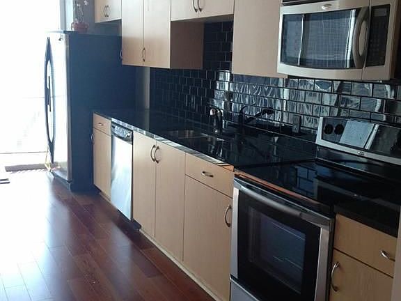 4th image of 400 W Peachtree St NW Unit 2107