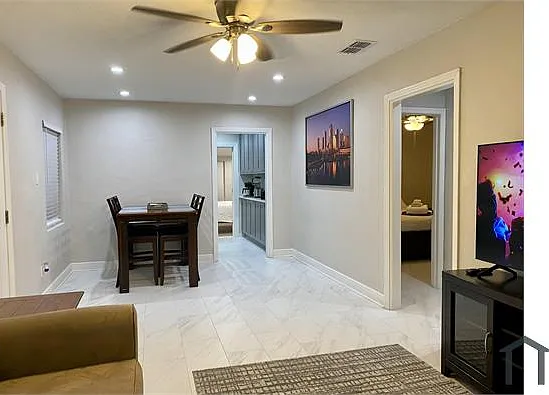 1313 W Patterson St — Photo 5