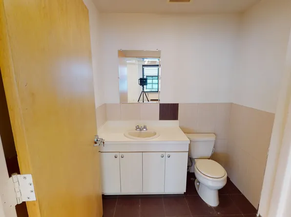 315 West 36th Street image 11 of 13