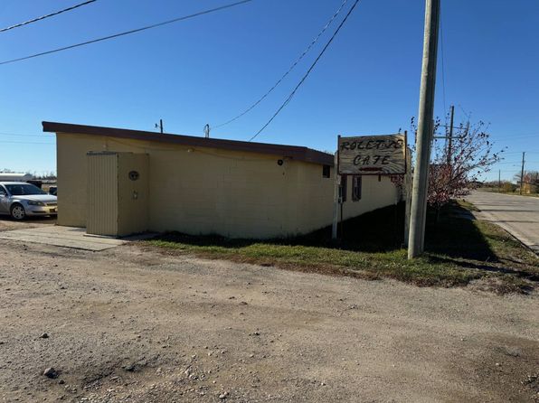 106 Main St, Rolette, ND 58366
