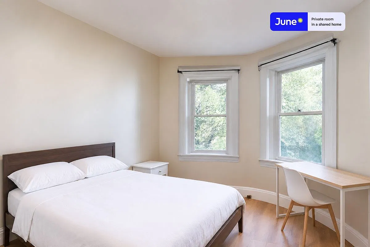 1682 Commonwealth Ave — Photo 1
