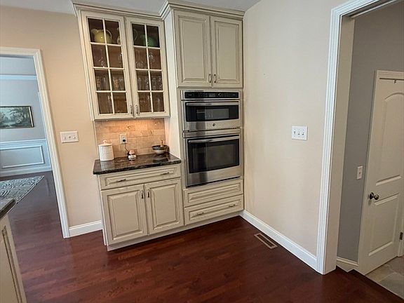 5th image of 20 Talcott Rd #20
