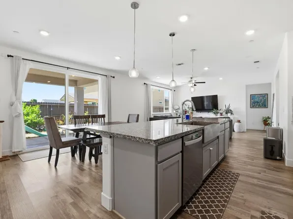 658 Nathaniel Ave, Galt, CA 95632