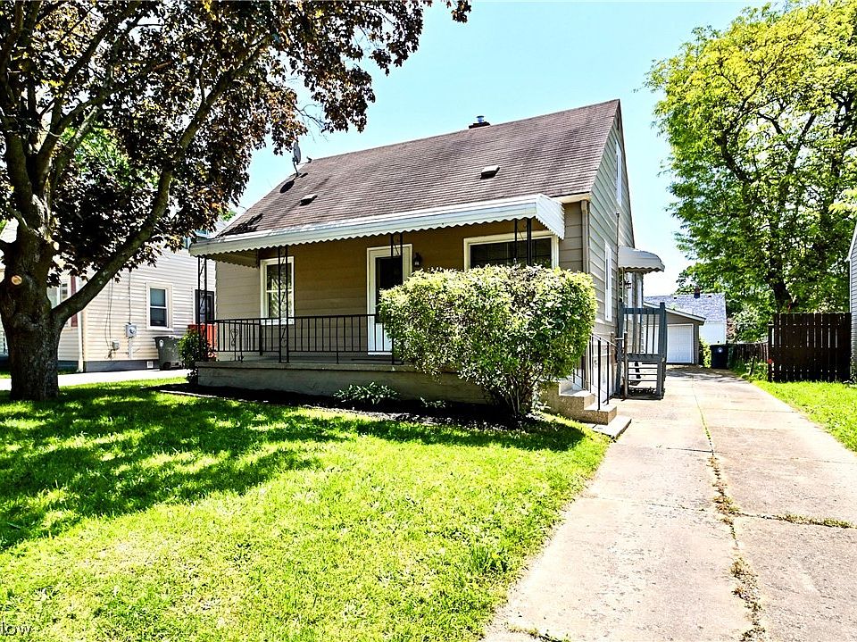 1st image of 820 Davies Ave