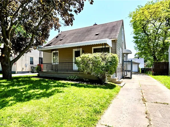 820 Davies Ave, Akron, OH 44306