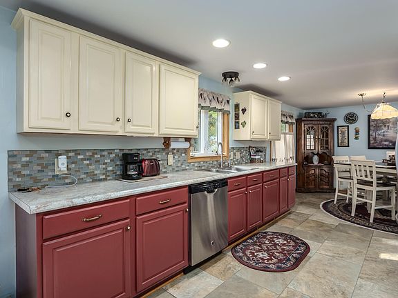 5th image of 8783 W Shore Dr