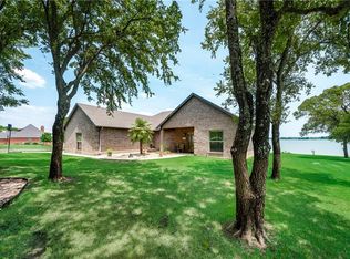 413 Meandering Way, Corsicana, TX 75109
