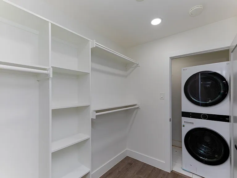 8405 Georgian Dr — Photo 26