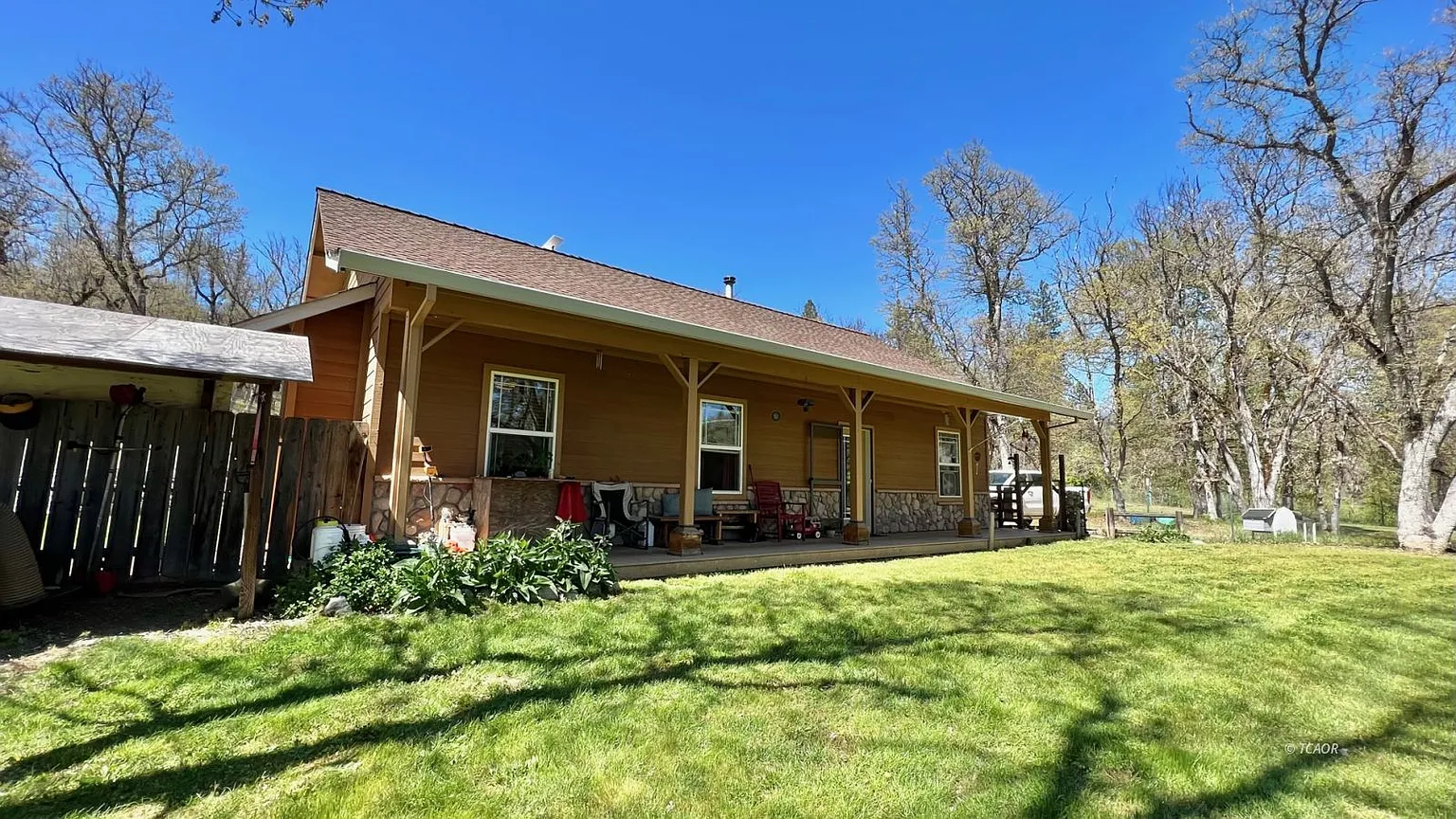 340 S Meadow Ln photo 1