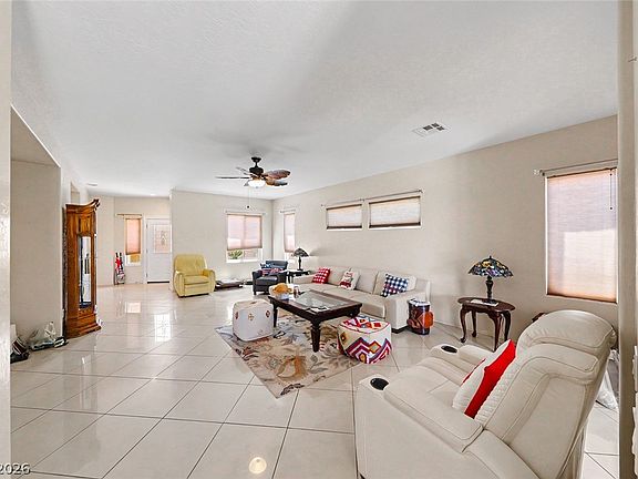 3rd image of 2632 Lochleven Way