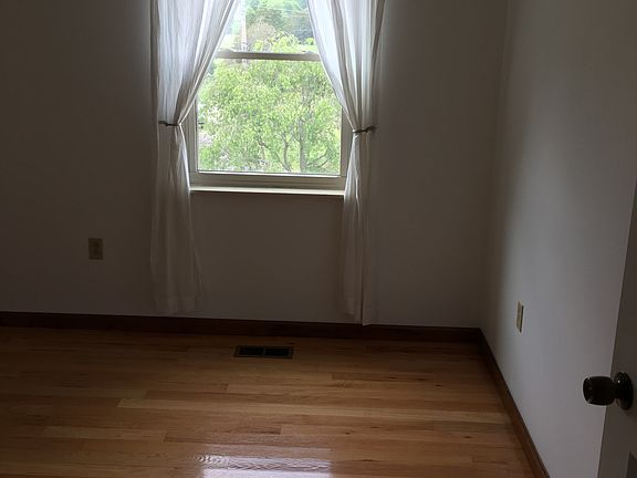 Office/bedroom 