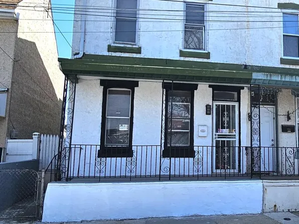 4535 Hedge St, Philadelphia, PA 19124