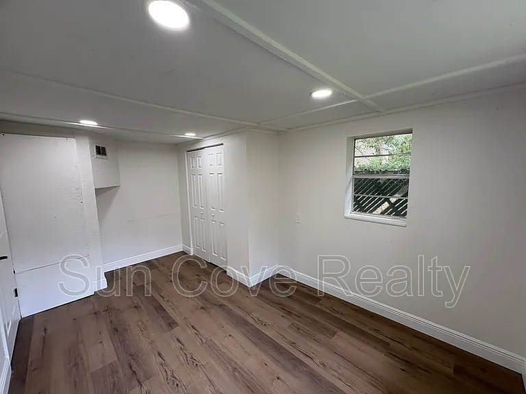 807 E Genesee St #1/2 — Photo 19