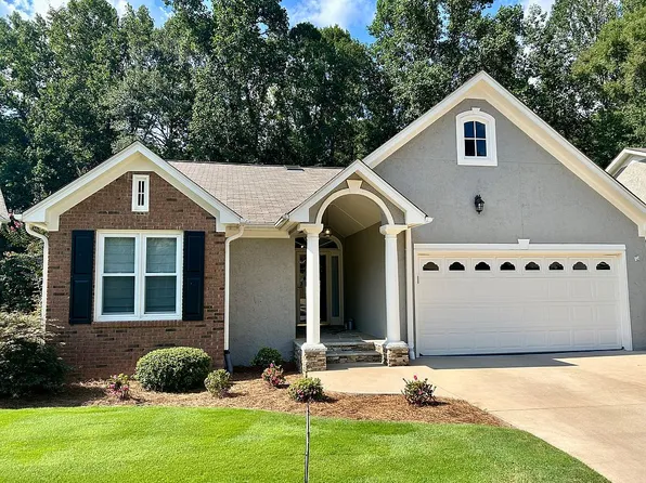 126 Masters Dr N, Peachtree City, GA 30269